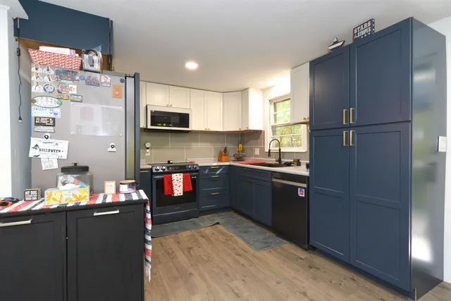 $649,900 | 183 Chester Road, Derry, NH 03038