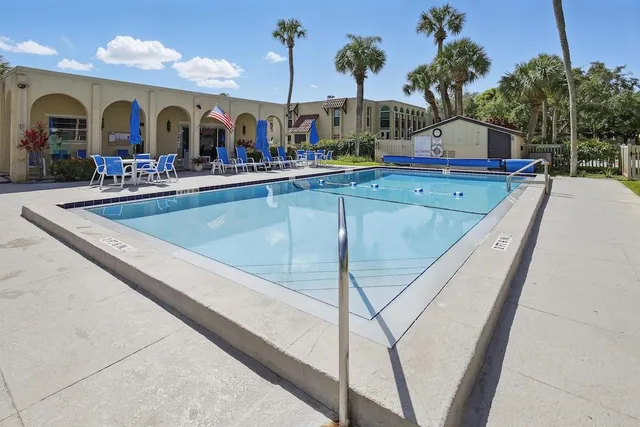 a view of building with yard