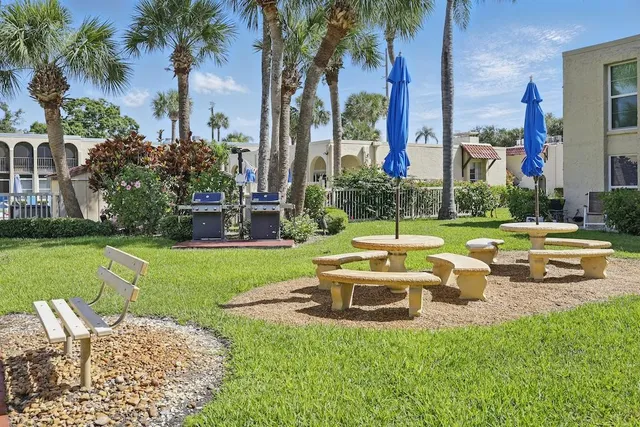 $2,500 | 835 18th Street, Unit 508, Vero Beach, FL 32960