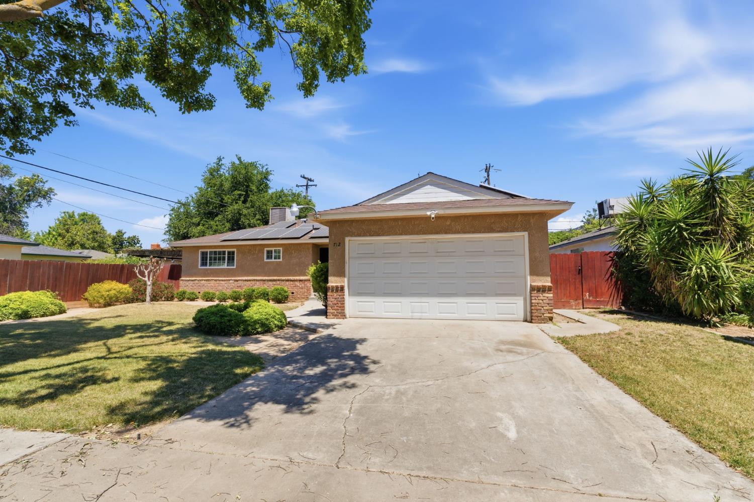 712 East San Ramon Avenue Fresno, CA 93710 - Photo 3 of 44