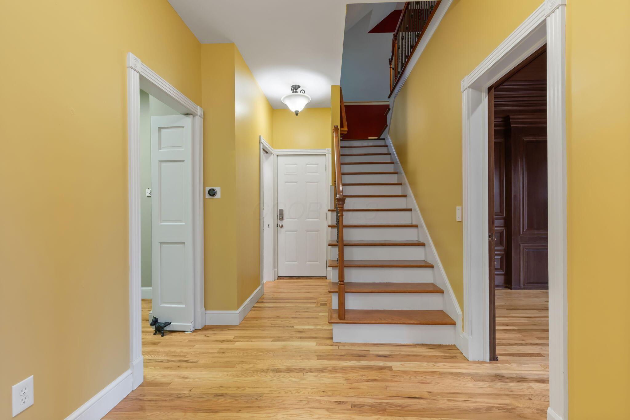 4400 Shull Road New Albany, OH 43054 - Photo 37 of 109 Rear Hall