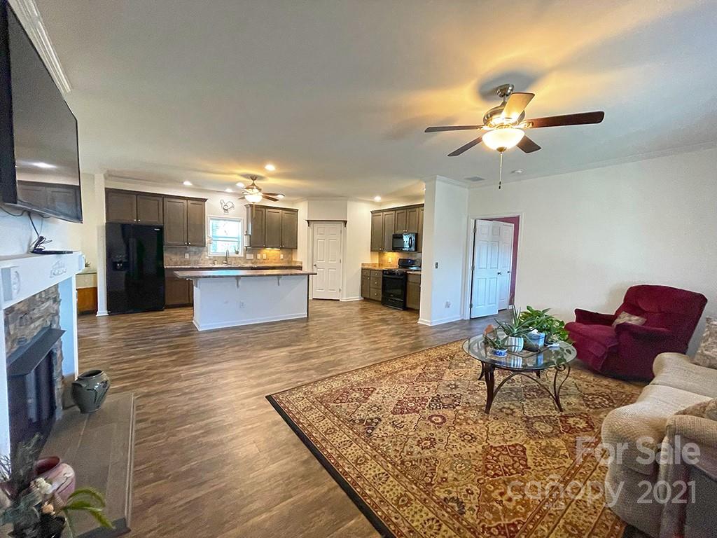 479 Huckleberry Ridge Road Hiddenite, NC 28636 - Photo 7 of 43 Gallery Image 7