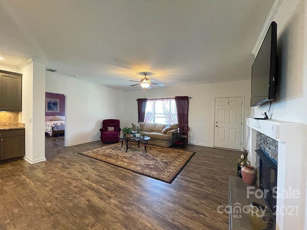 479 Huckleberry Ridge Road Hiddenite, NC 28636 - Photo 8 of 43 Gallery Image 8