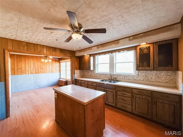 $180,000 | 9305 Highway 51, Ashley, IL 62808