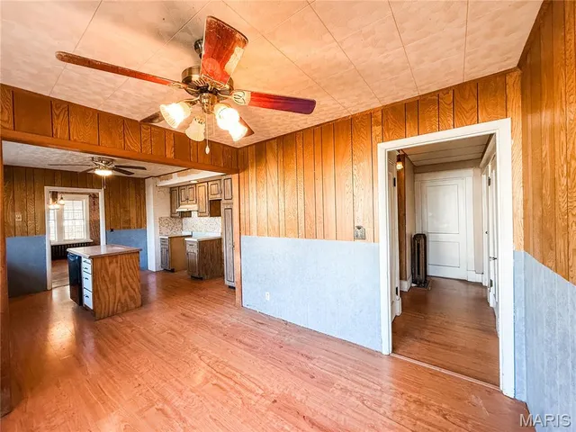 $180,000 | 9305 Highway 51, Ashley, IL 62808