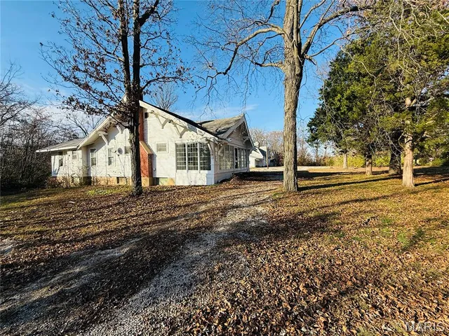 $180,000 | 9305 Highway 51, Ashley, IL 62808