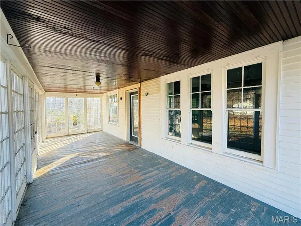 $180,000 | 9305 Highway 51, Ashley, IL 62808