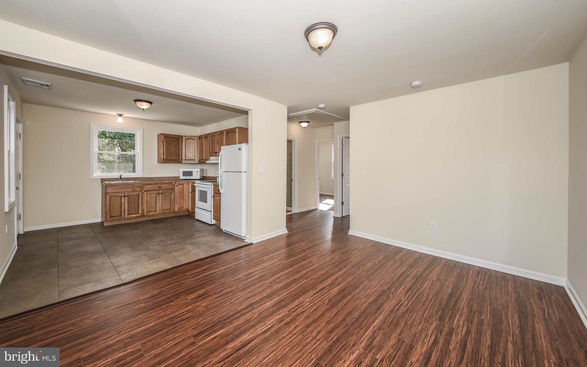 1206 State Rd. Croydon, PA 19021 - Photo 20 of 35 Unit B Living Room and Kitchen