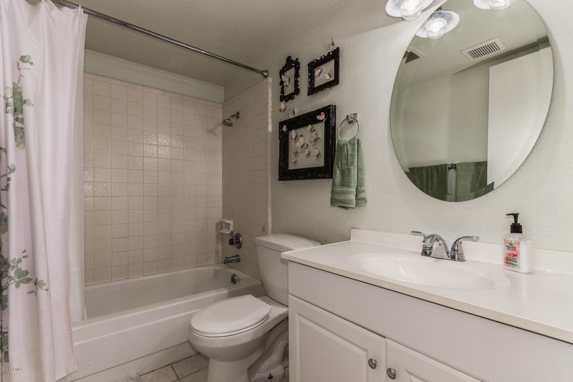 4518 East Phelps Road Phoenix, AZ 85032 - Photo 11 of 39 Hall Bath