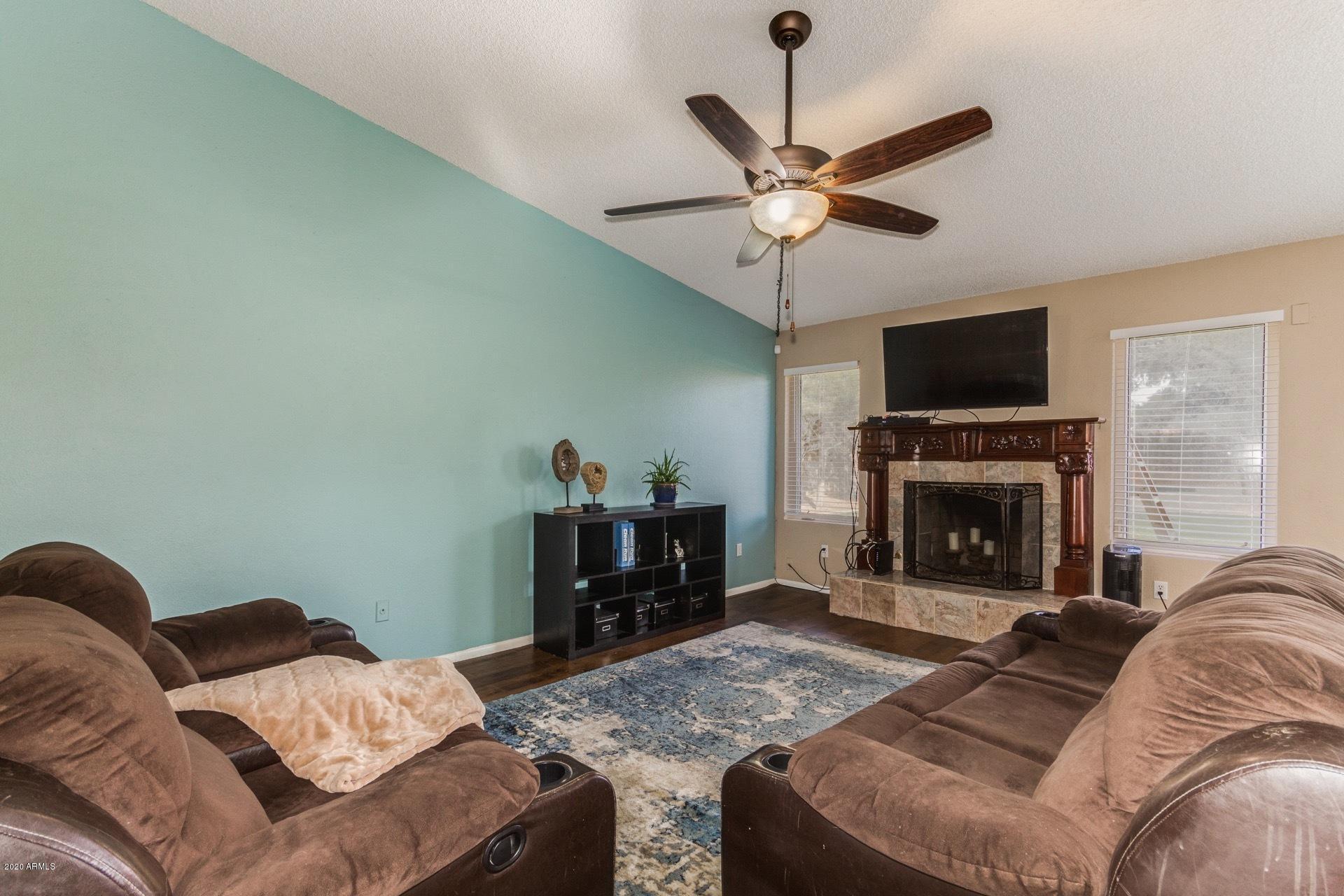 4518 East Phelps Road Phoenix, AZ 85032 - Photo 15 of 39 Living Room