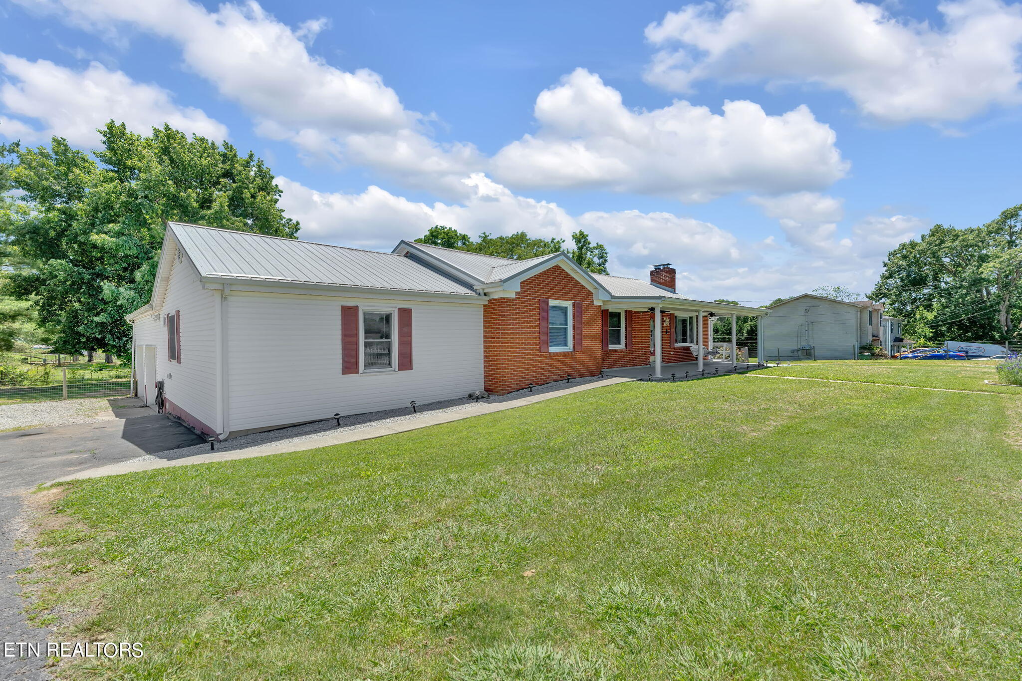 1154 Joe Hall Road Morristown, TN 37813 - Photo 3 of 60 1154 49