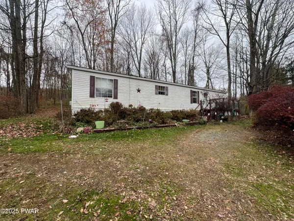 $175,000 | 733 Stock Farm Road, Lake Ariel, PA 18436