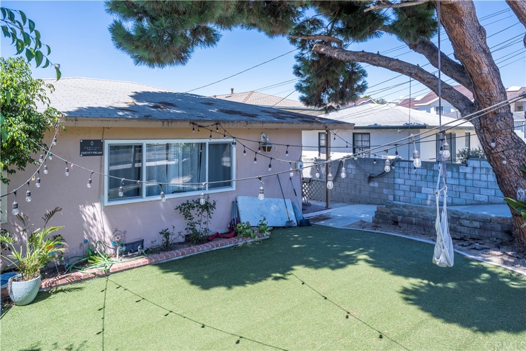 2109 Rockefeller Lane Redondo Beach, CA 90278 - Photo 1 of 1 Gallery Image 1