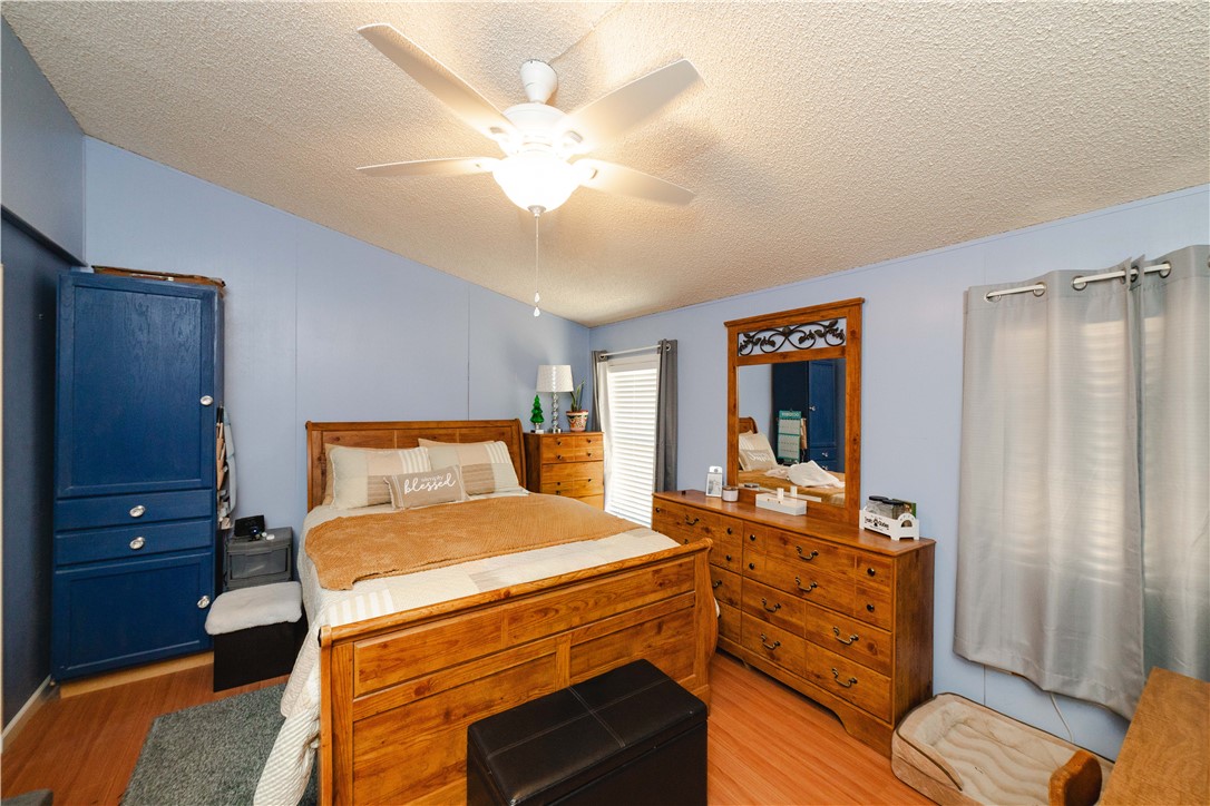 354 South Hano Road Golden Valley, AZ 86413 - Photo 23 of 57 Bedroom