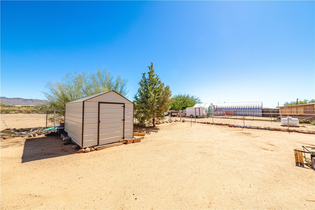 354 South Hano Road Golden Valley, AZ 86413 - Photo 42 of 57 Yard