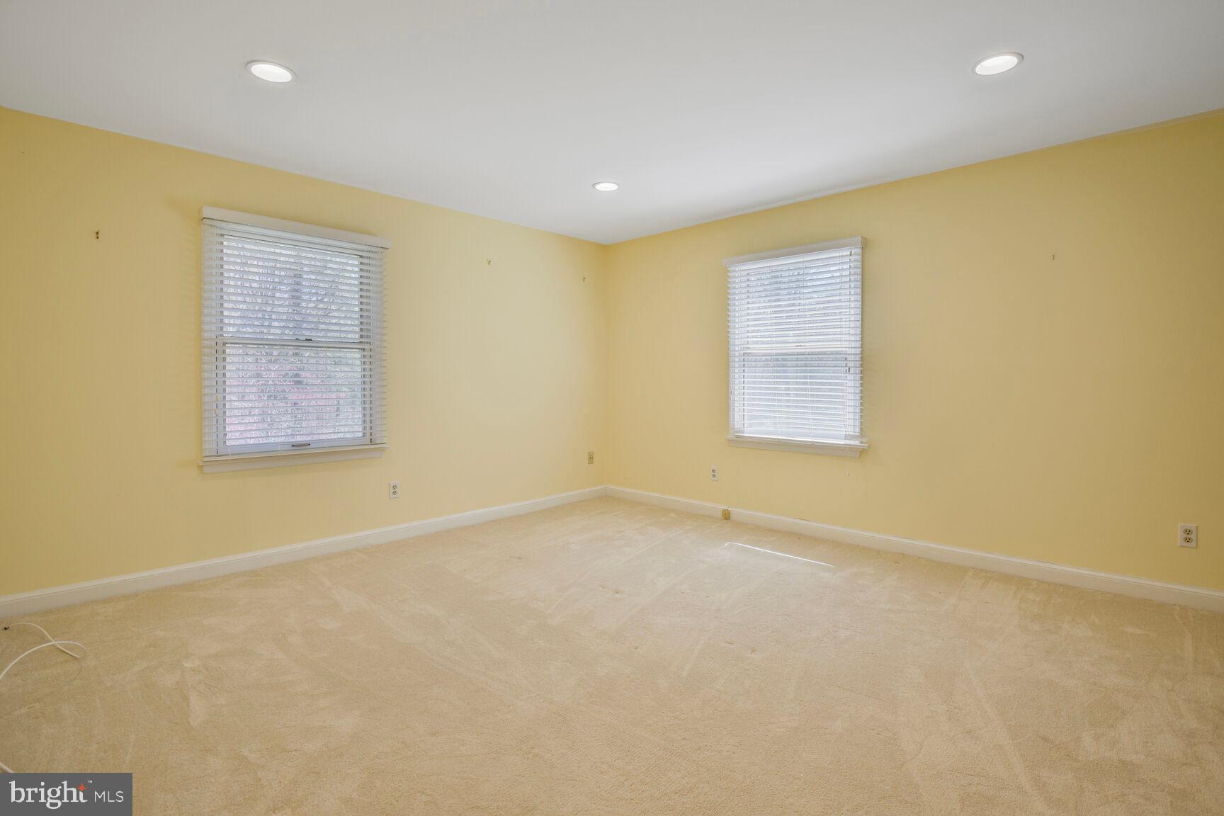 10101 Bentcross Drive Potomac, MD 20854 - Photo 26 of 44