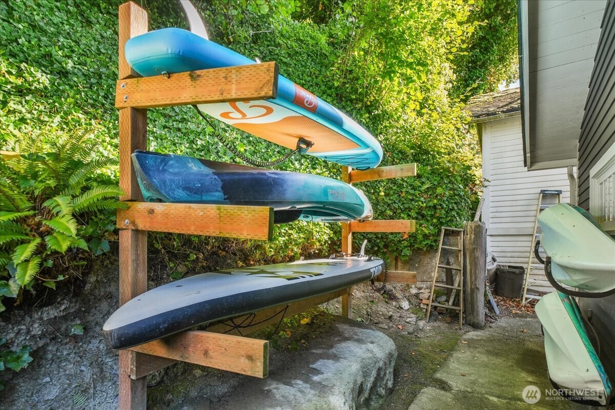 27730 Manzanita Beach Road Southwest Vashon, WA 98070 - Photo 17 of 22 Gallery Image 17