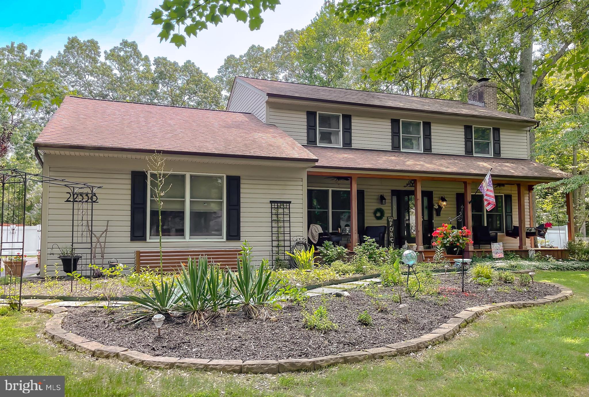 22338 White Oak Road Leonardtown, MD 20650 - Photo 5 of 66 front view of a house with a yard
