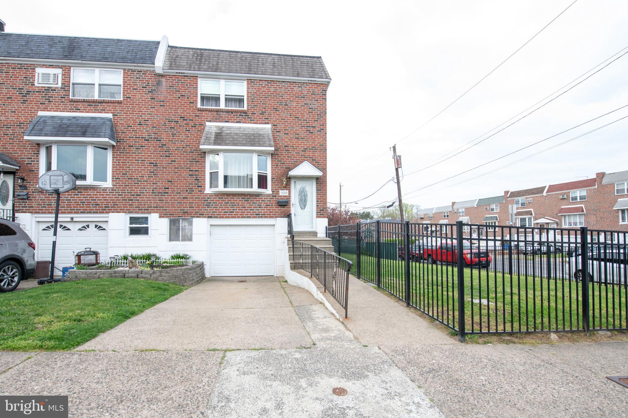 3800 Nedla Road Philadelphia, PA 19154 - Photo 2 of 45 Front & Side yard
