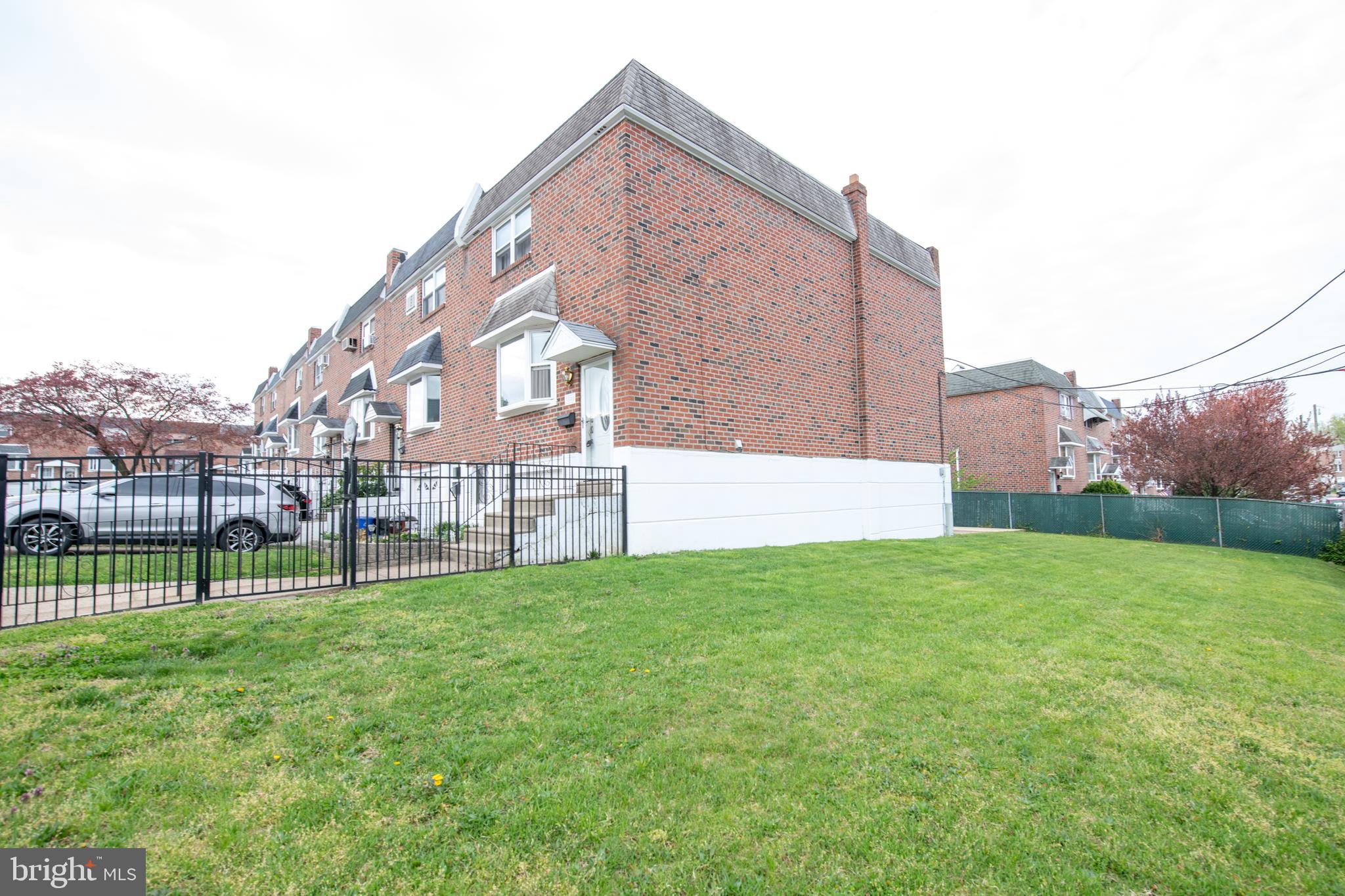 3800 Nedla Road Philadelphia, PA 19154 - Photo 45 of 45 Side yard