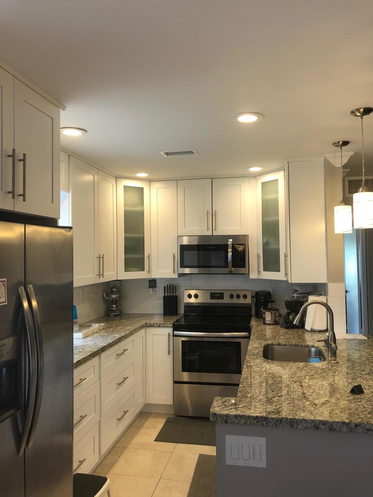 320 Capri G Delray Beach, FL 33484 - Photo 22 of 24 IMG_5009