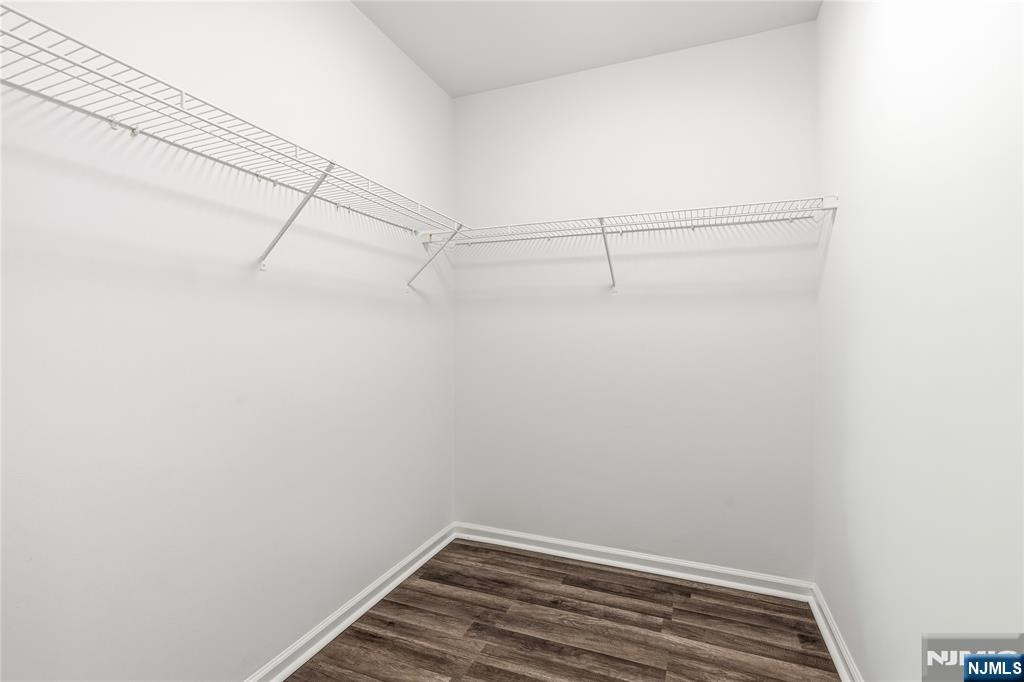 905 River Road, Unit 224 Edgewater, NJ 07020 - Photo 5 of 23