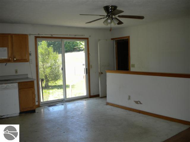 13420 South Cedar Road Cedar, MI 49621 - Photo 8 of 22 1736430-7.JPG