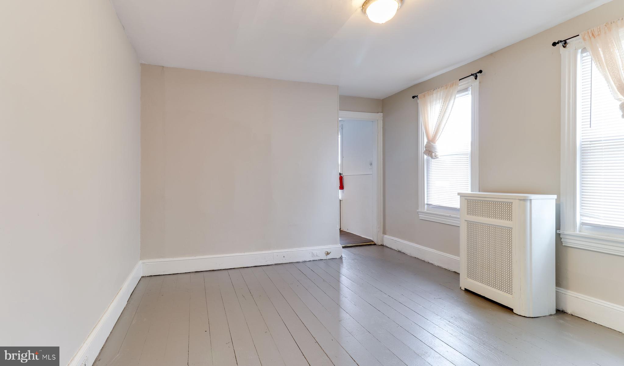 112 8th Street Salem, NJ 08079 - Photo 5 of 14