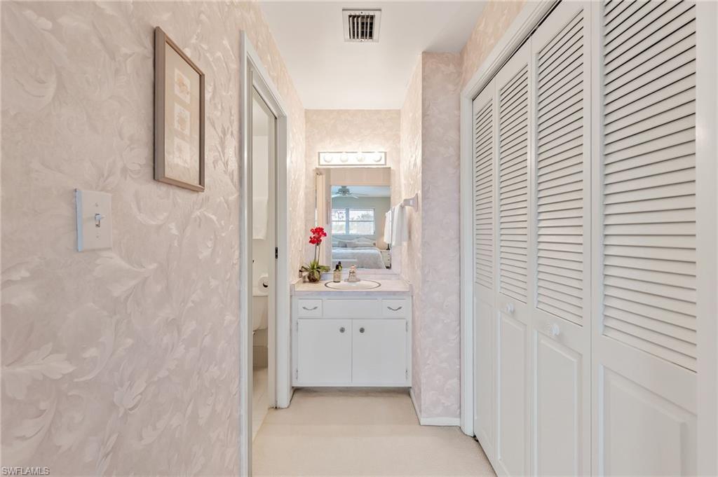 300 Valley Stream Drive, Unit D7 Naples, FL 34113 - Photo 20 of 30