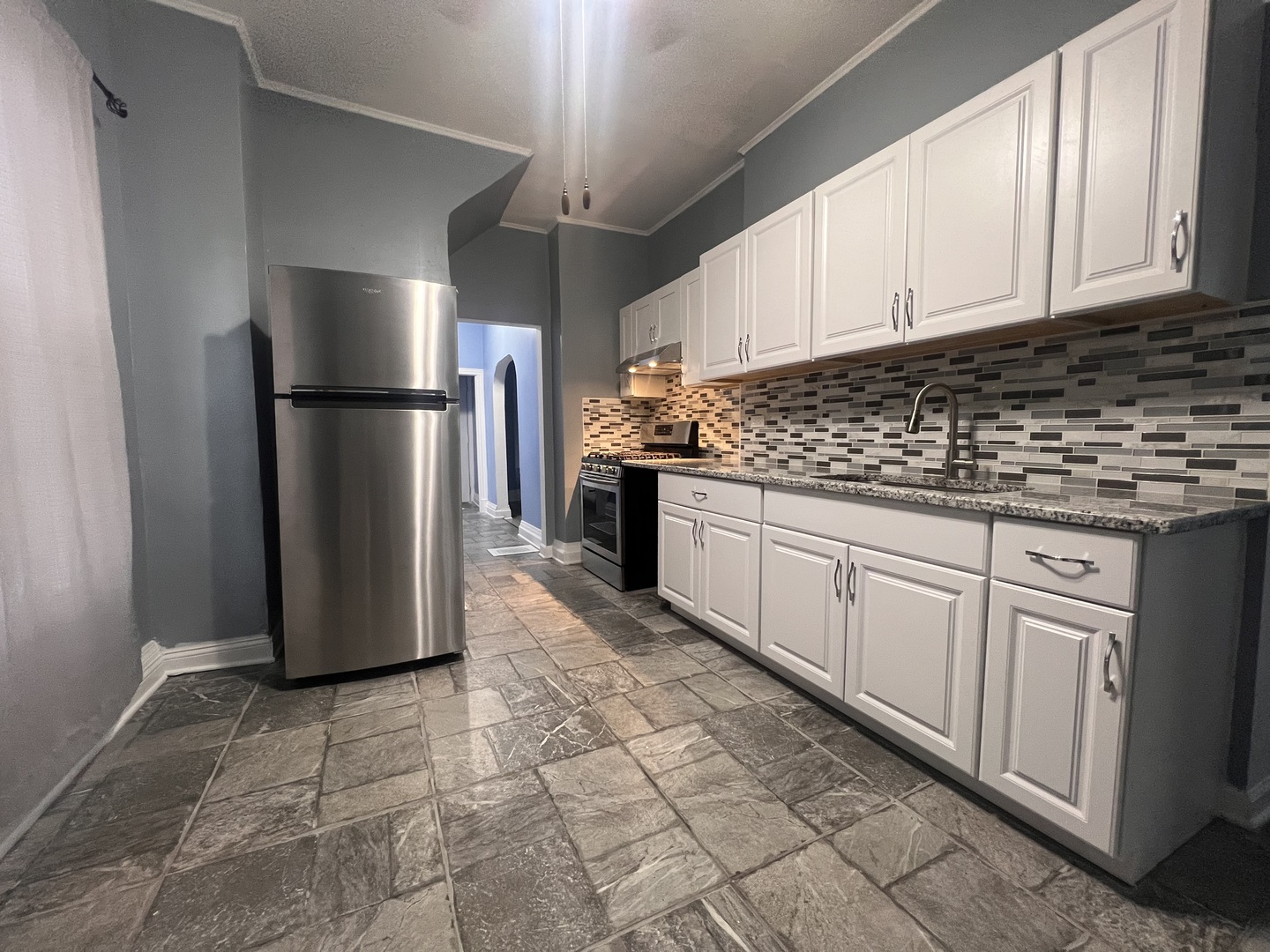 6528 South Sangamon Street Chicago, IL 60621 - Photo 2 of 14