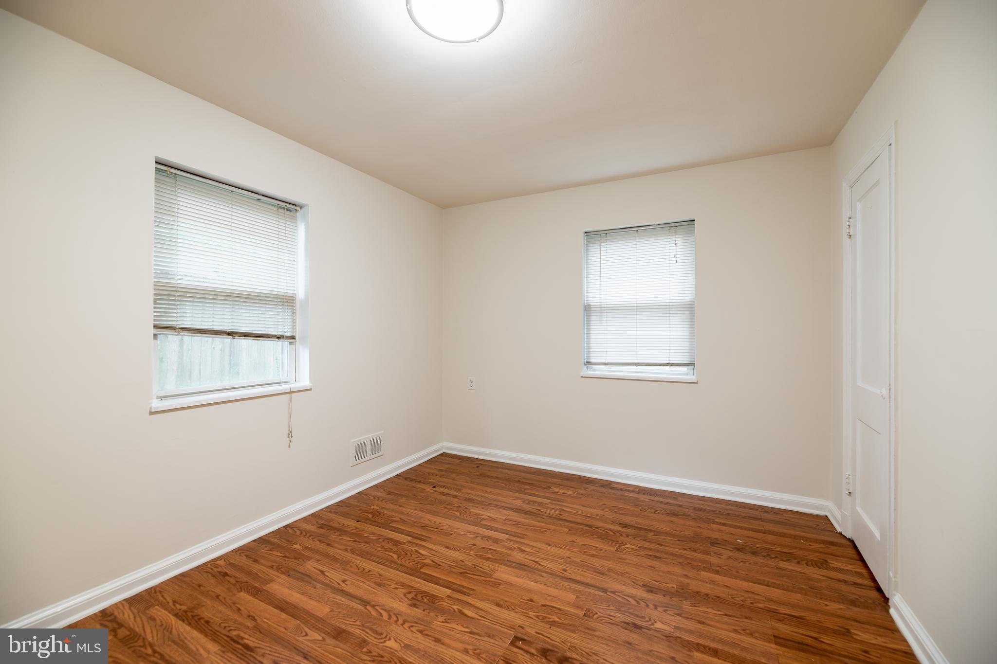 10704 Inwood Avenue Silver Spring, MD 20902 - Photo 12 of 21 Gallery Image 12