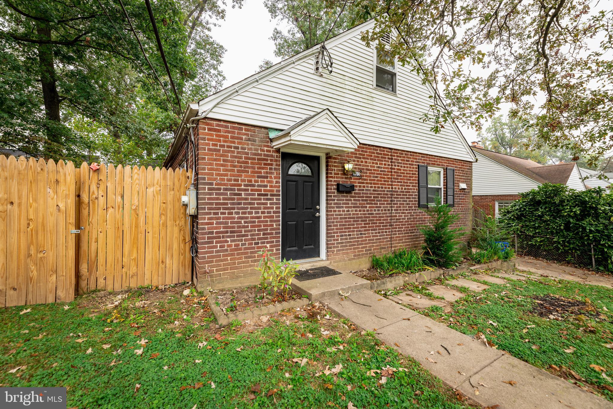 10704 Inwood Avenue Silver Spring, MD 20902 - Photo 3 of 21 Gallery Image 3