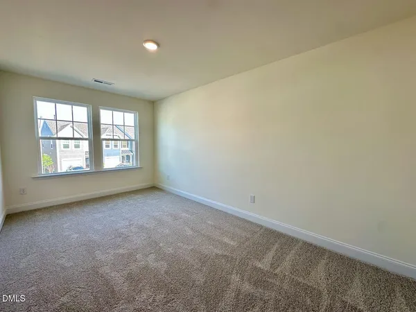 $1,895 | 931 Kensley Grv Lane, Fuquay-Varina, NC 27526