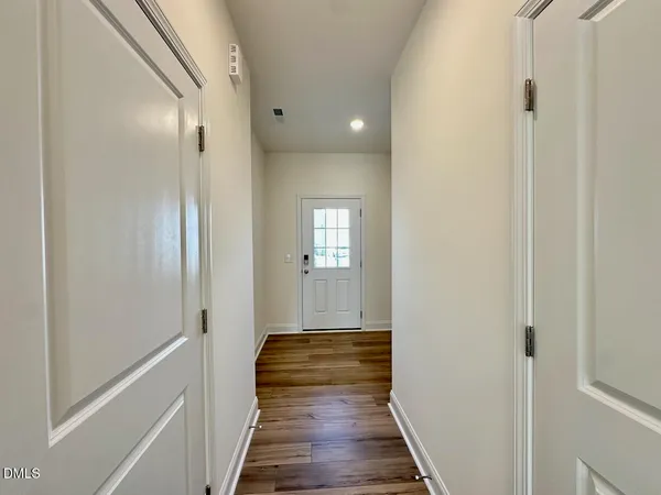 $1,895 | 931 Kensley Grv Lane, Fuquay-Varina, NC 27526