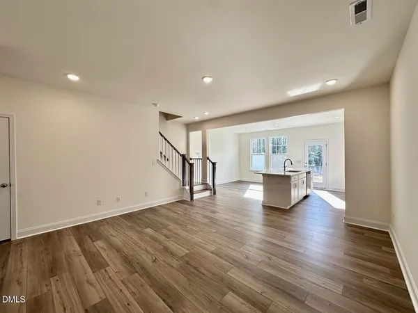 $1,895 | 931 Kensley Grv Lane, Fuquay-Varina, NC 27526