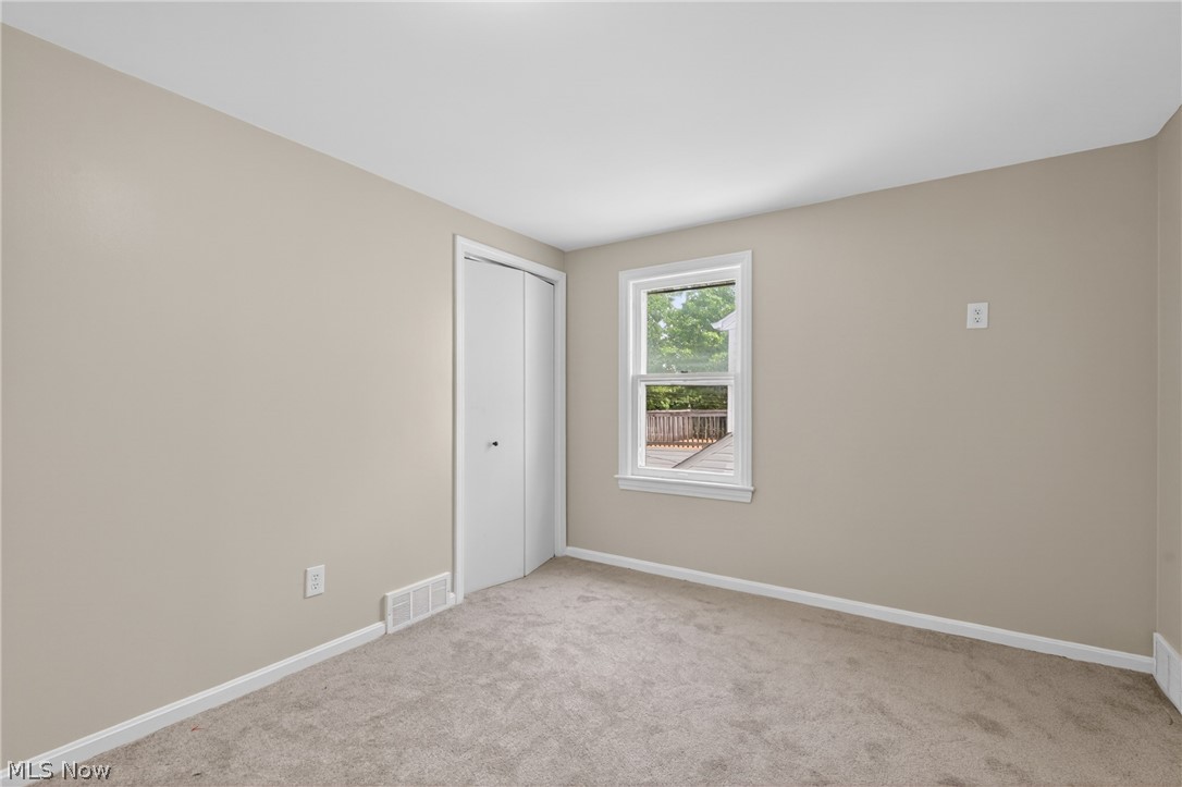 4409 Silsby Road University Heights, OH 44118 - Photo 13 of 28