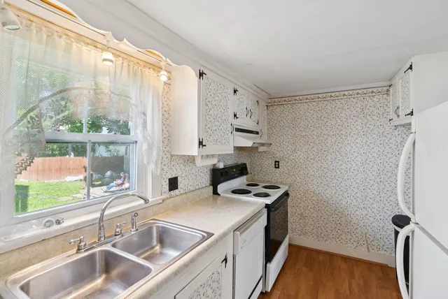 $237,000 | 49 Sewall Street, Augusta, ME 04330