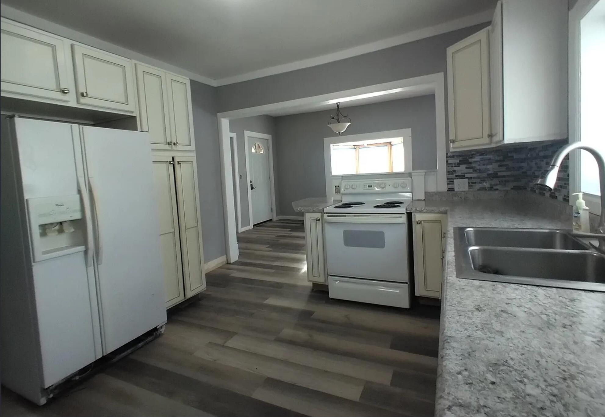 303 Rathburn Howard City, MI 49329 - Photo 8 of 28 2