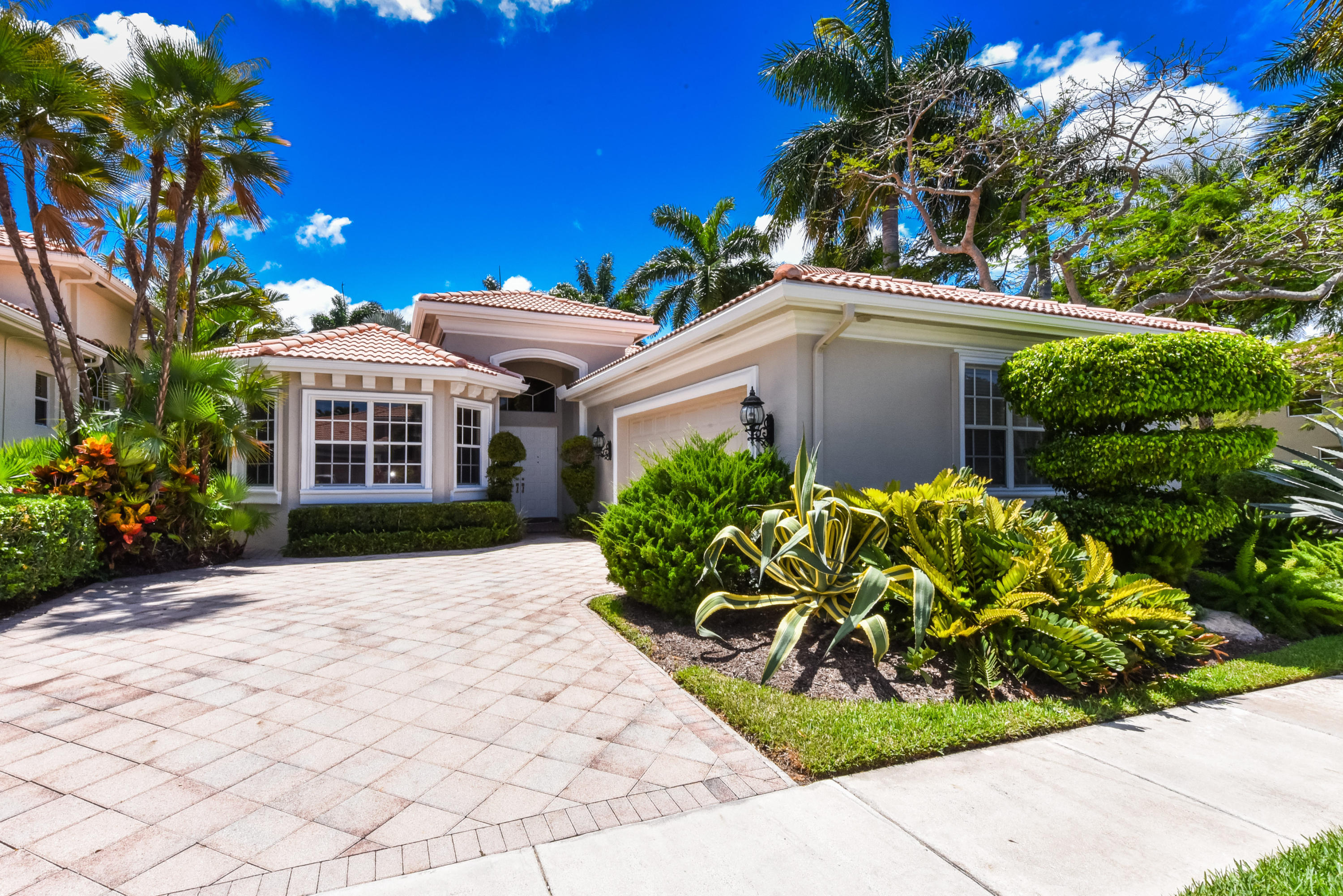 4075 Briarcliff Circle Boca Raton, FL 33496 - Photo 1 of 53 Front View