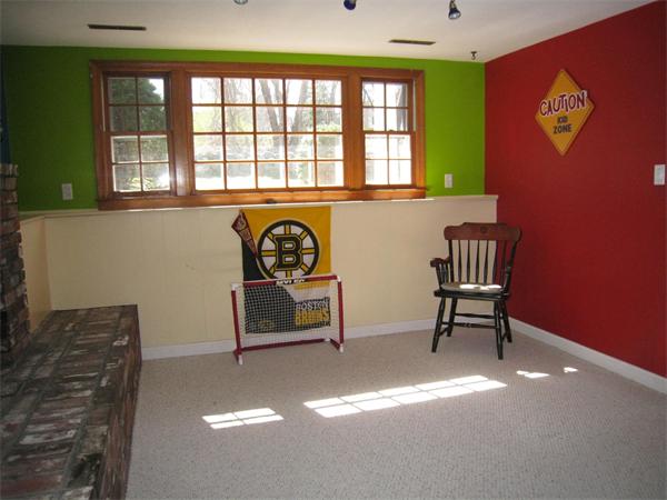 89 Robin Hill Road Chelmsford, MA 01824 - Photo 19 of 24 Gallery Image 19