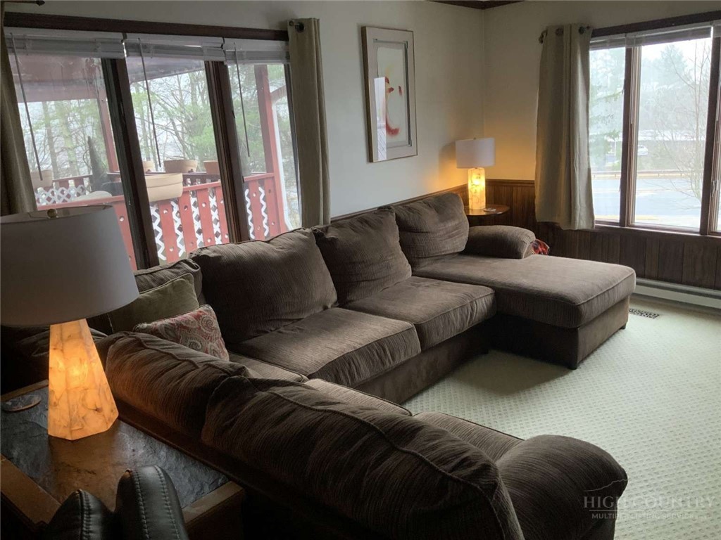 137 Maple Road Blowing Rock, NC 28605 - Photo 10 of 25