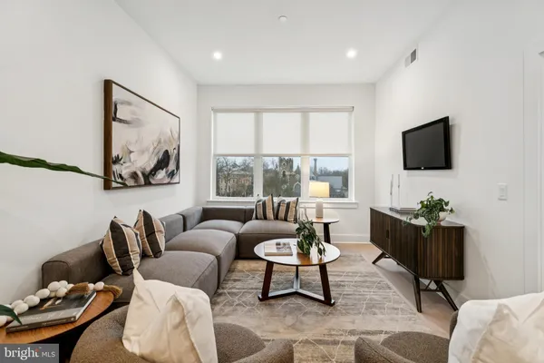 $1,971 | 20-30 West Allens Lane, Unit 313, Philadelphia, PA 19119