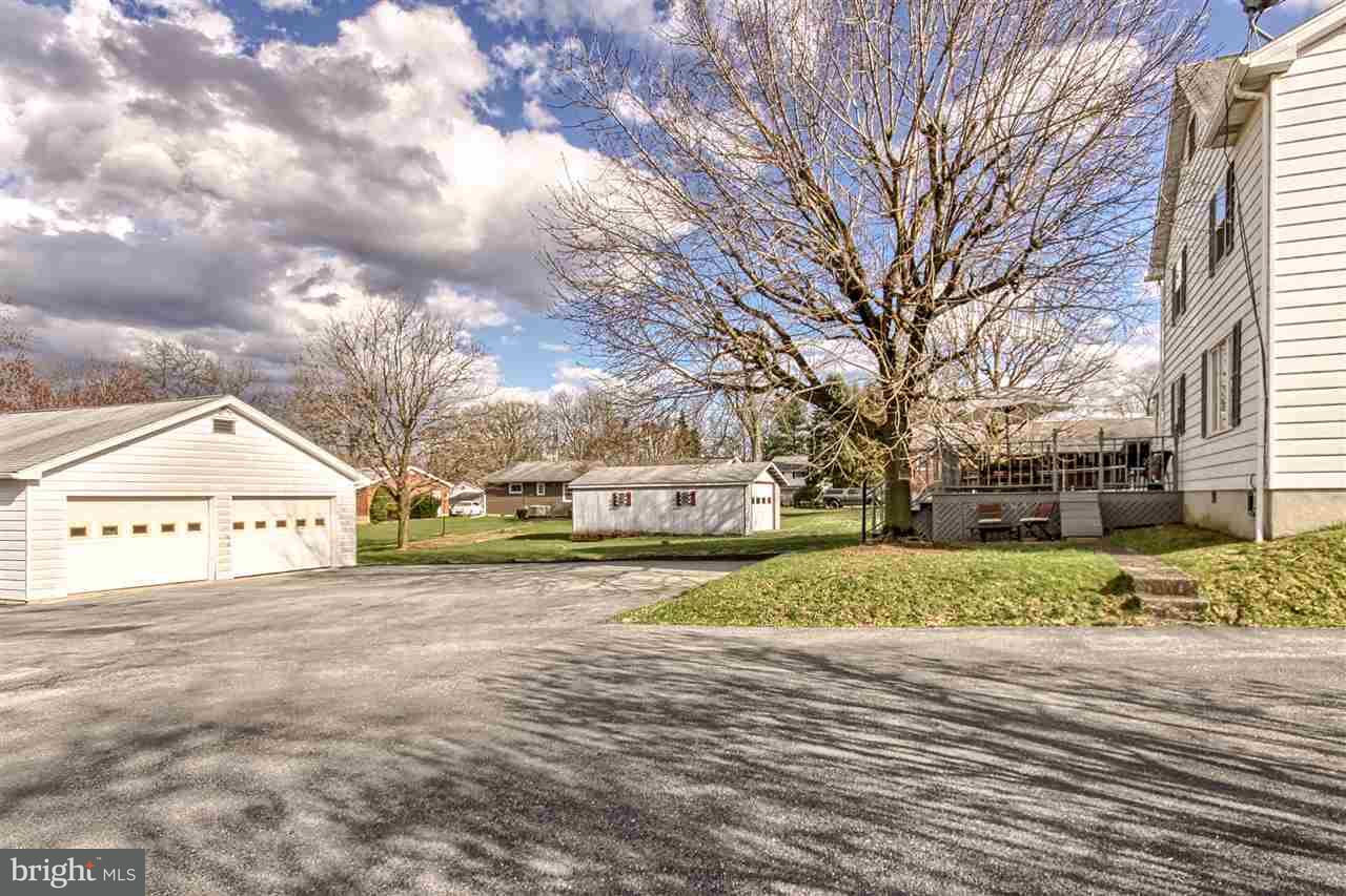 215 Pleasant View Road Hummelstown, PA 17036 - Photo 5 of 25 Gallery Image 5