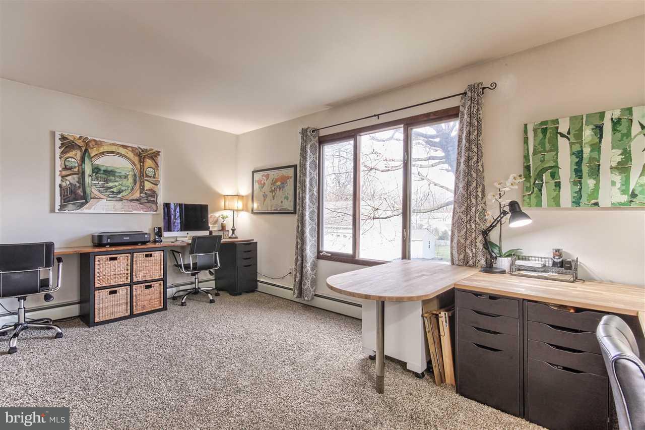 215 Pleasant View Road Hummelstown, PA 17036 - Photo 8 of 25 Gallery Image 8