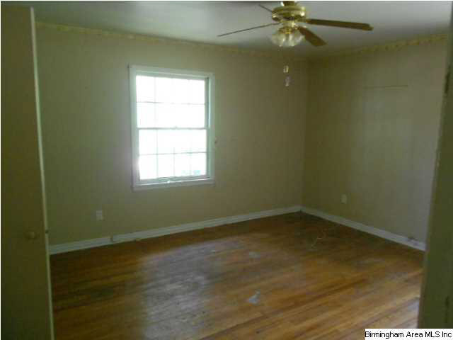 320 Polly Reed Road Northeast Birmingham, AL 35215 - Photo 8 of 14