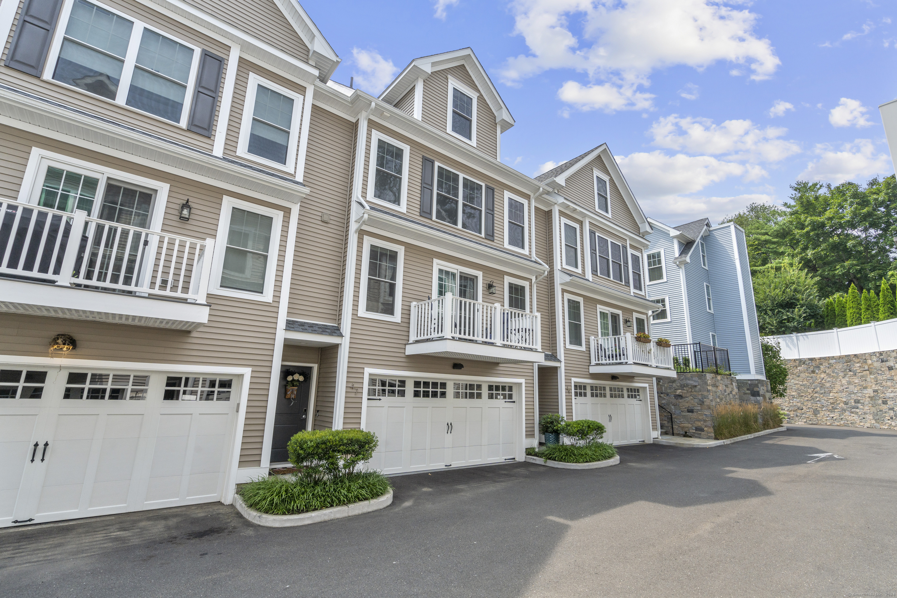 115 Colonial Road, Unit 47 Stamford, CT 06906 - Photo 1 of 1