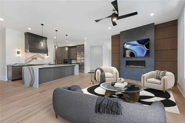 $1,445,000 | 8200 Main Street, Unit 1208, Woodstock, GA 30188