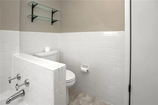 $335,000 | 3210 Steele Road, Kansas City, KS 66106