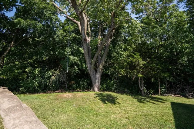 $335,000 | 3210 Steele Road, Kansas City, KS 66106