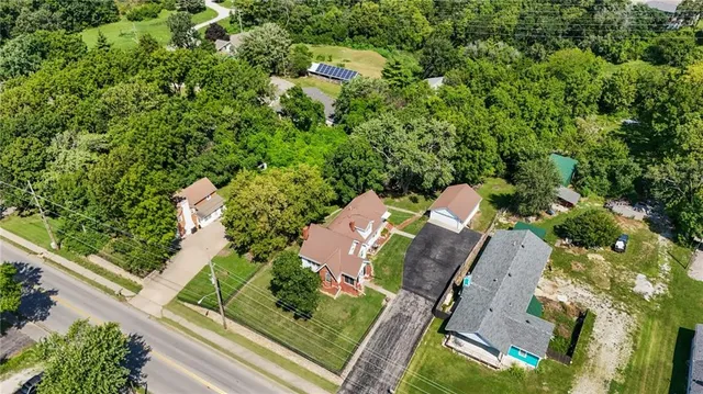 $335,000 | 3210 Steele Road, Kansas City, KS 66106